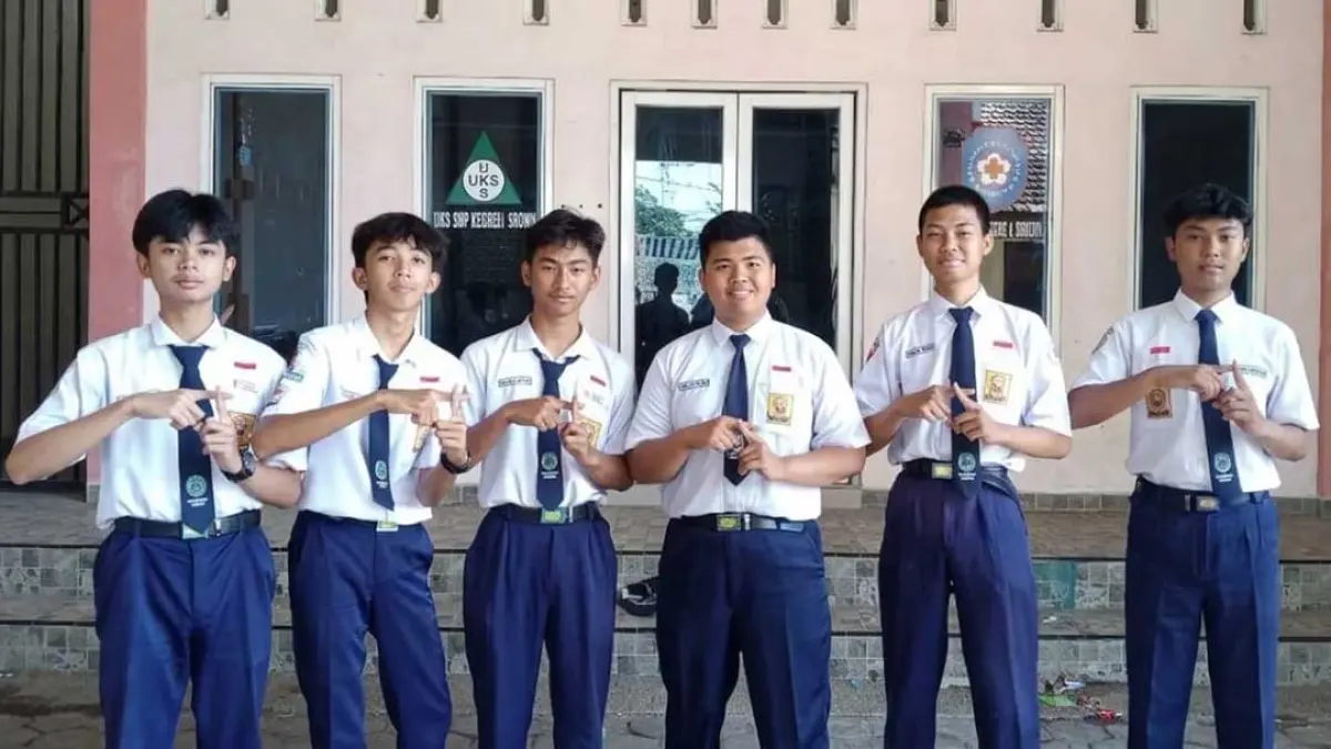 SIAP AKSI: Regu PMR asal SMPN 1 Srono siap turun gelanggang pada ajang Digi MR UKS/PMR Tingkat Madya 2026. (Foto: SMPN 1 Srono)