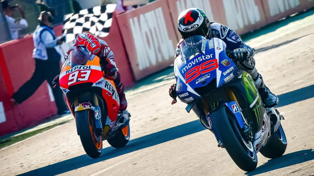 Valencia kembali dipercaya menjadi panggung terakhir MotoGP 2027 berkat tradisi, karakter sirkuit, dan atmosfer penonton. (MotoGP)