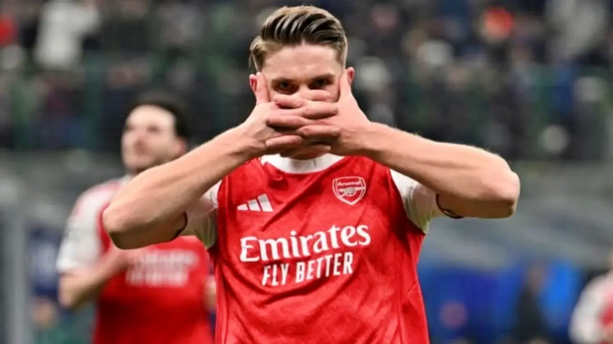 Viktor Gyokeres mulai frustrasi di Arsenal setelah kehilangan tempat utama. AC Milan dan Juventus disebut membuka komunikasi untuk transfer Januari 2027. (Instagram/@arsenal)