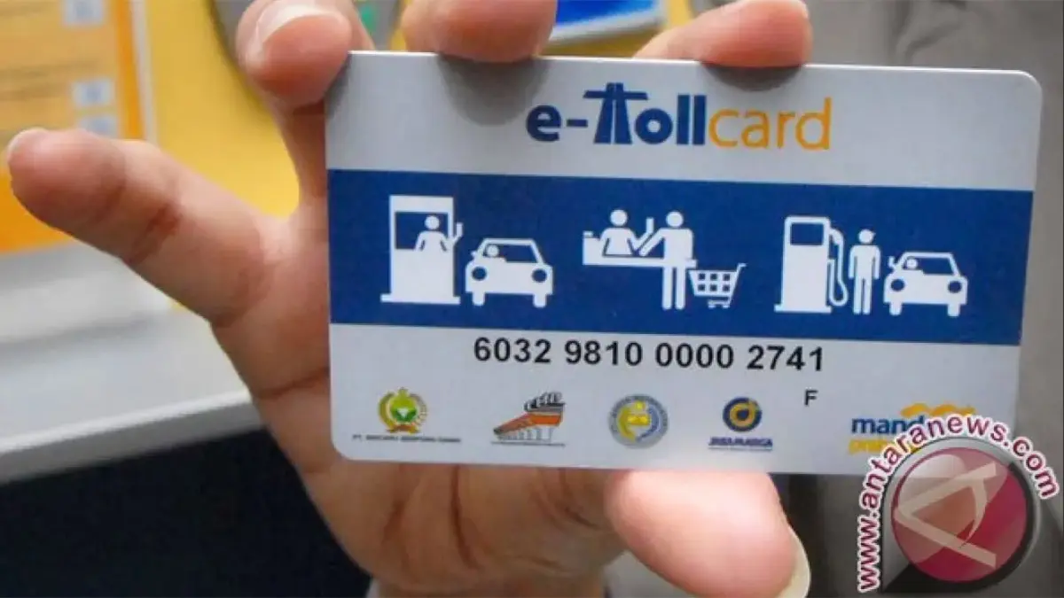 Kartu e-toll card (ANTARA FOTO/Fanny Octavianus)