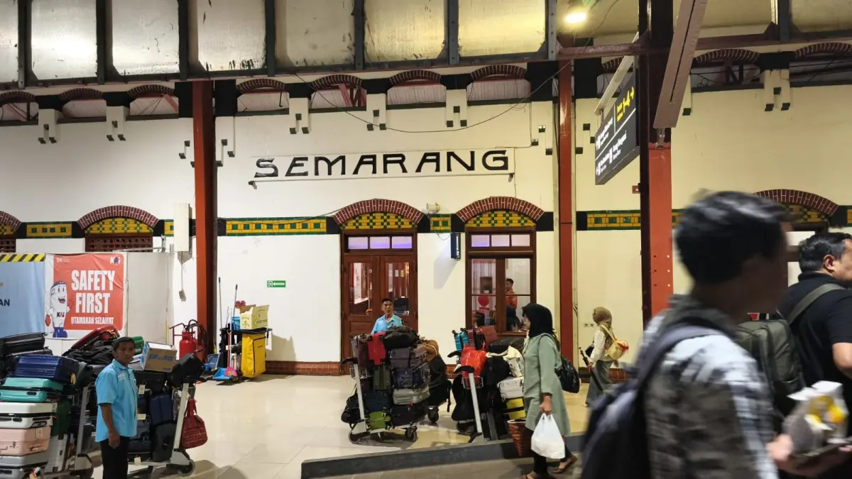 Stasiun Semarang Tawang. (Fhikri Latifi/Wikimedia Commons)