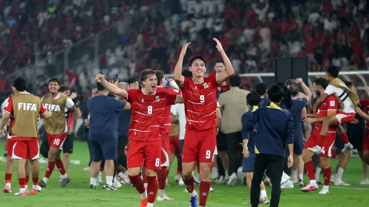 AKANKAH TERULANG?: Selebrasi Para pemain Timnas Indonesia usai berhasil mengalahkan Bangladesh dalam pertandingan penyisihan Grup A FIFA ASEAN Cup 2026 di Stadion Utama Gelora Bung Karno, Senayan, Jakarta, Kamis (1/10/2026). (Rayhan Putra Prihambudi/ JawaPos.com)