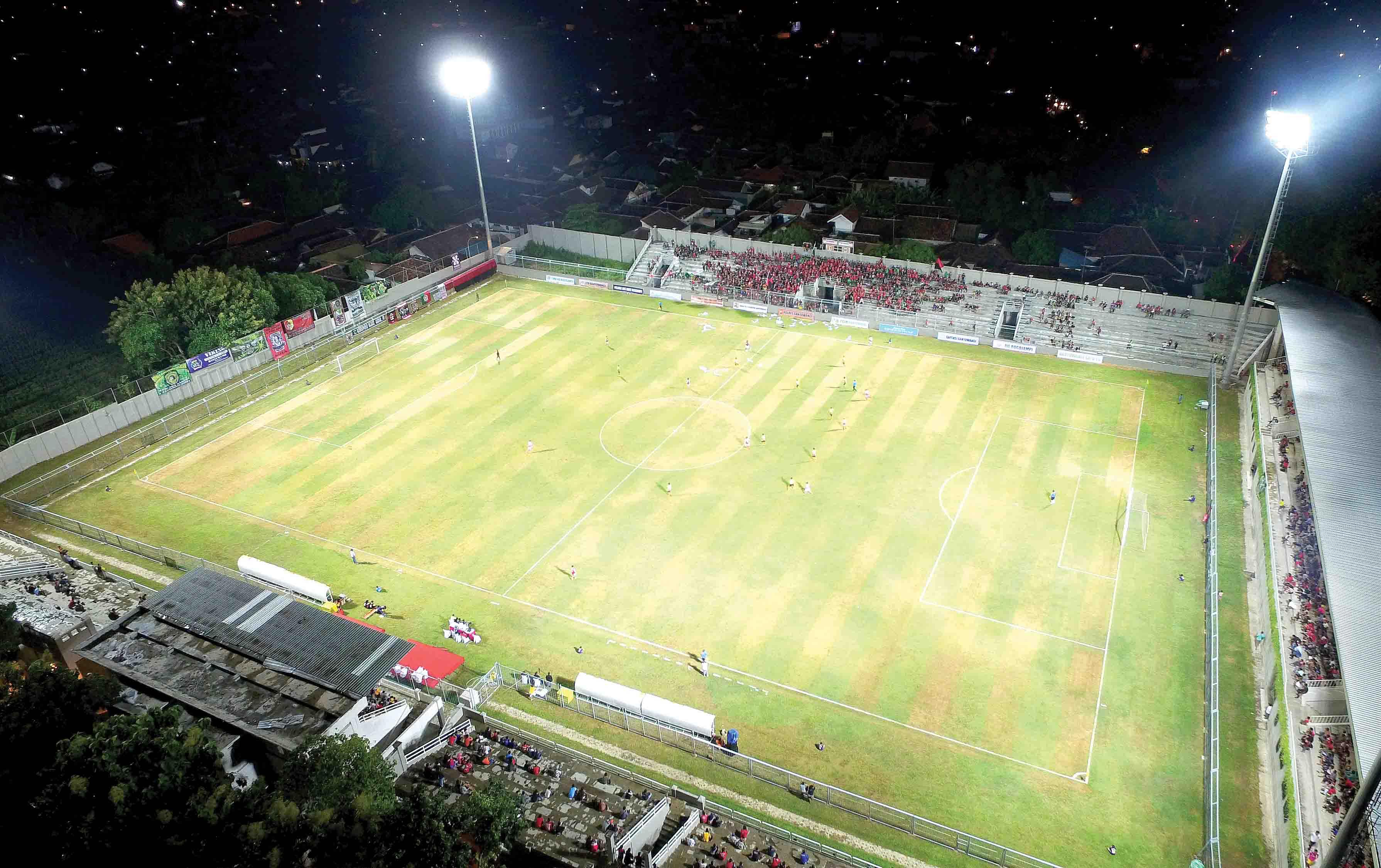 tambah-tribun-stadion-butuh-minimal-rp-32-m