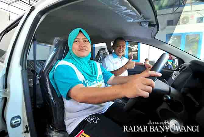 ini-kisah-diyah-suciati-si-tukang-jahit-yang-membawa-pulang-ayla