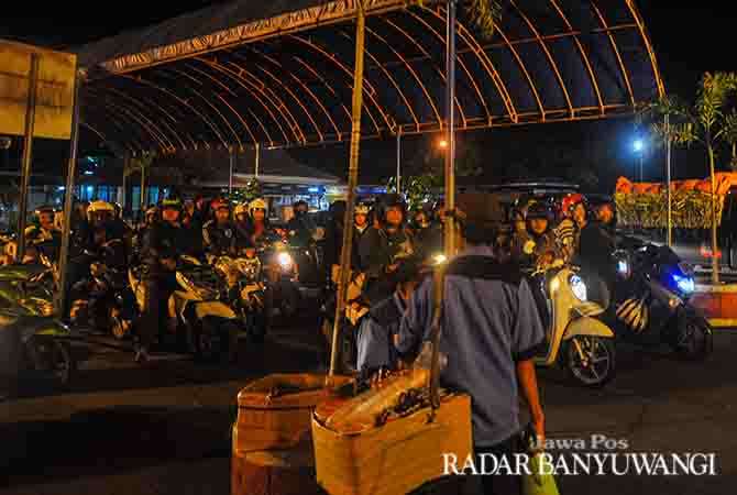 tinggi-ombak-selat-bali-2-meter-sehari-dua-kali-pelabuhan-tutup