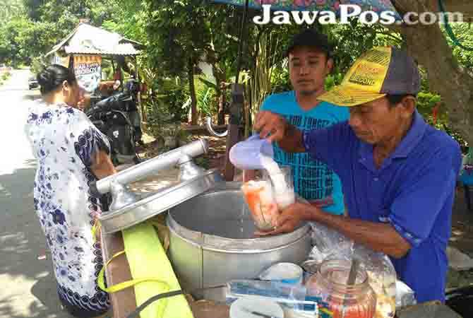 es-combor-disukai-anak-anak-sampai-orang-dewasa