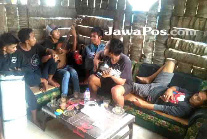 komunitas-pengamen-ini-banyak-menghibur-warga-banyuwangi