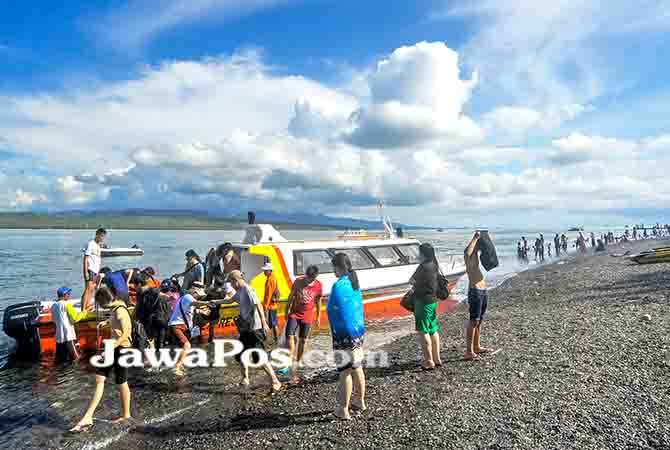 kunjungan-wisata-ke-banyuwangi-tembus-27-juta-orang