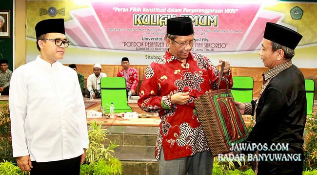 kuliah-umum-bupati-abdullah-azwar-anas-di-universitas-ibrahimy
