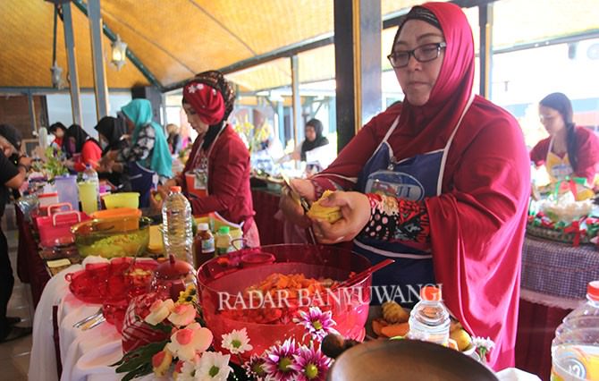 adu-taste-rujak-cemplung