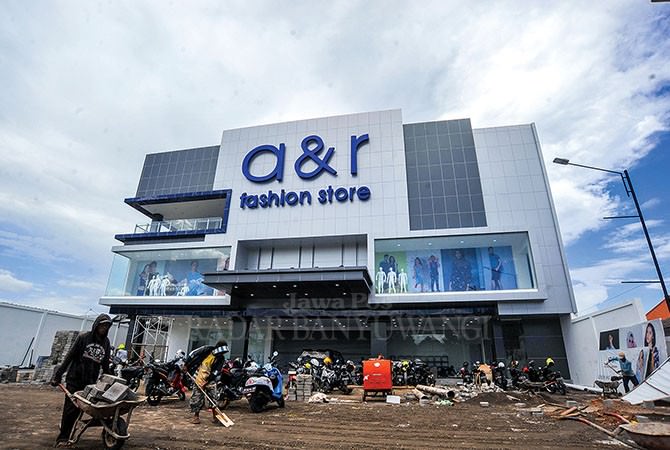 fashion-store-a-r-hadir-di-banyuwangi