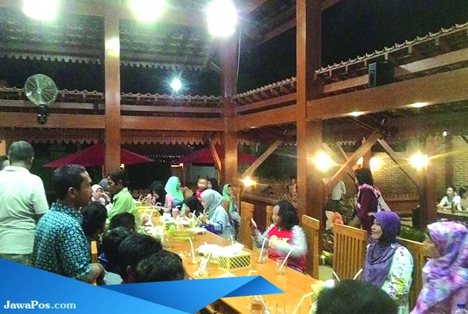 ayam-goreng-dan-ikan-bakar-kaisar