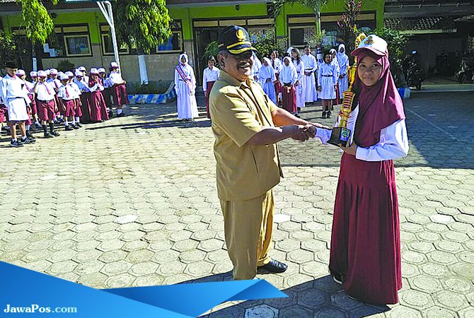 sdn-1-karangsari-penuh-prestasi
