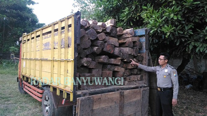 amankan-4-pelaku-dan-148-batang-sonokeling