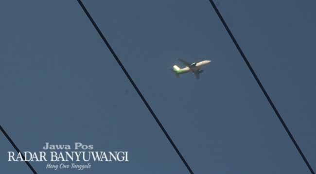 awan-hitam-penerbangan-bandara-banyuwangi-masih-tetap-lancar