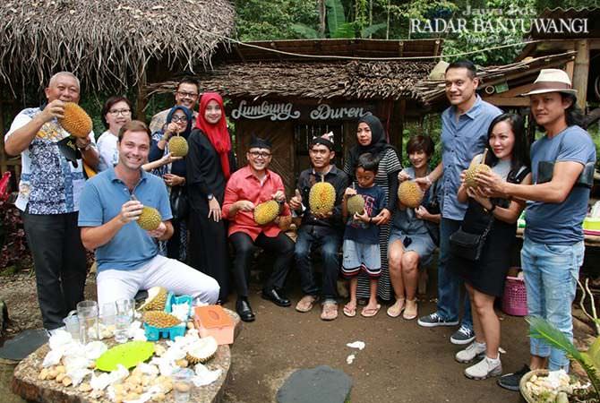 si-lumpang-dan-pelangi-durian-berumur-ratusan-tahun-ada-di-songgon