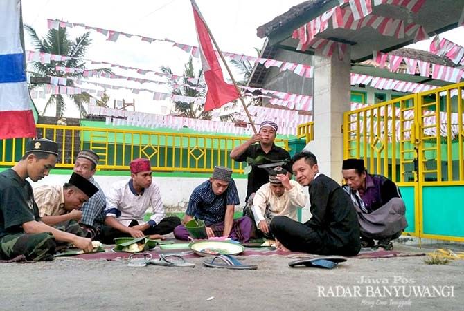 zaman-kian-modern-anak-muda-ini-tetap-lestarikan-tradisi-rebo-wekasan