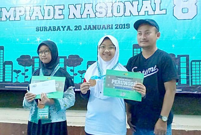 bintang-raih-juara-di-olimpiade-bahasa-inggris