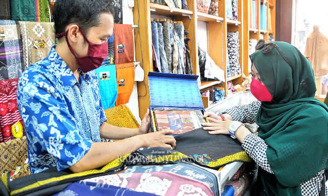laris-textile-jual-sarung-aneka-merek-terbaik