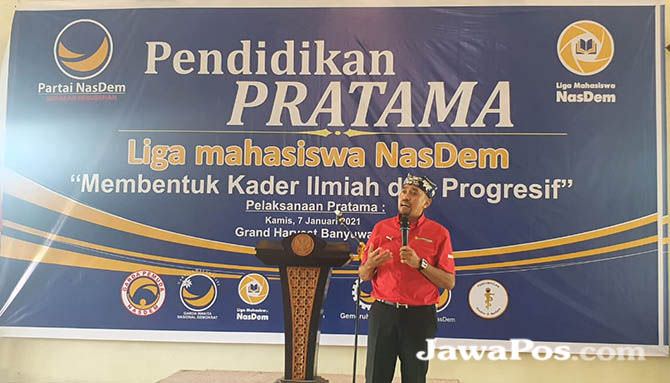 ahmad-sahroni-ajari-liga-mahasiswa-nasdem-cara-bermimpi