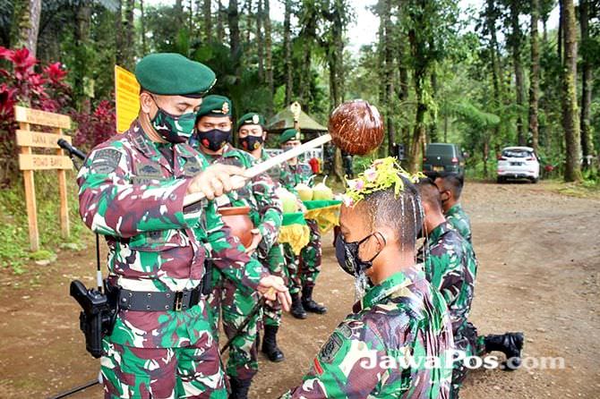 disiram-air-kembang-dari-lima-mata-air