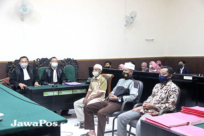 hakim-tolak-eksepsi-tiga-terdakwa-penghadang-truk-galian-c