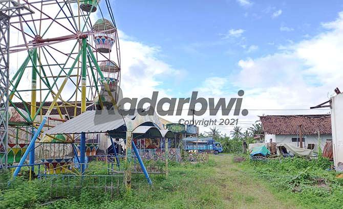 belum-sempat-dibuka-pasar-malam-bangkrut