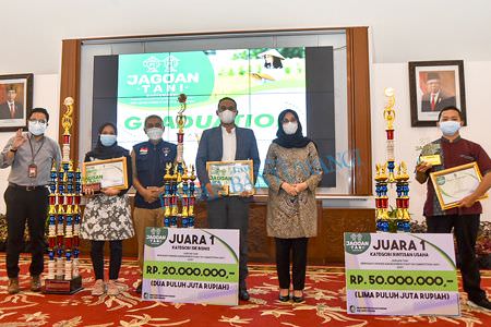 jagoan-tani-jadi-model-pertanian-modern