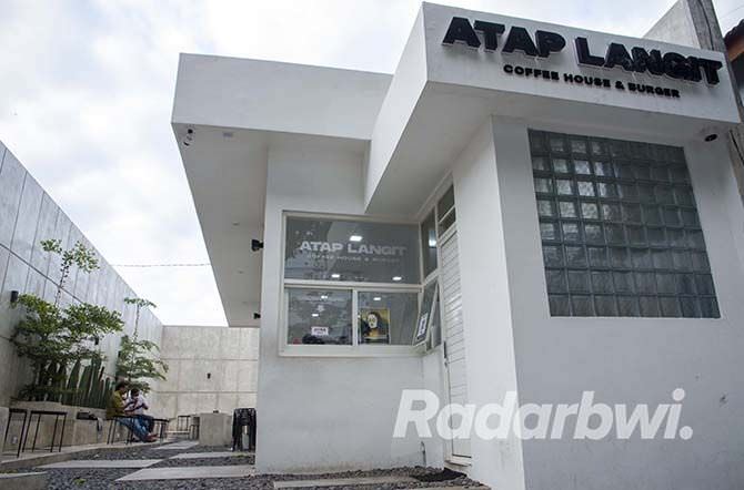 ruang-terbuka-beratap-langit