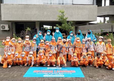 siswa-tk-kepo-banget-pekerjaan-wartawan