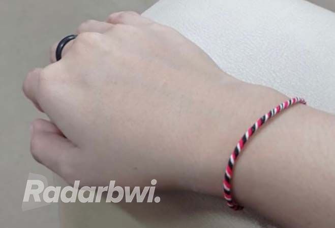 gelang-benang-tridatu-dulu-untuk-ritual-kini-menjadi-tren-fashion
