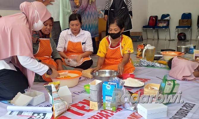 komunitas-penyandang-disabilitas-buka-usaha-olahan-kue-secara-online