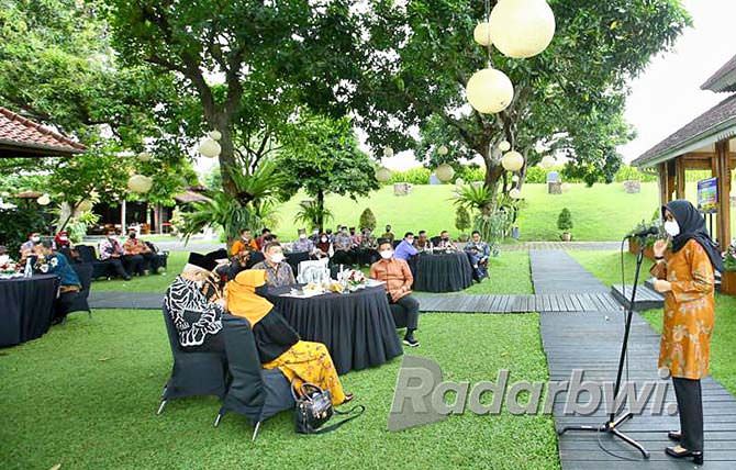 kunjungi-banyuwangi-dua-kepala-daerah-sharing-program