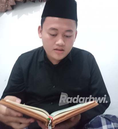 putus-sekolah-kini-kuliah-sembari-mondok
