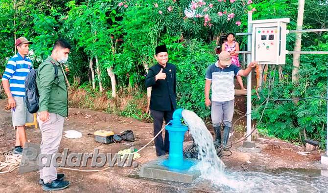 kesulitan-air-petani-sidowangi-dapat-bantuan-tiga-sumur-bor