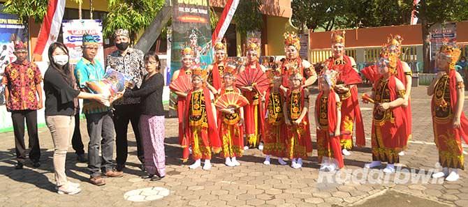 peringati-harjaba-dengan-menggelar-aneka-seni