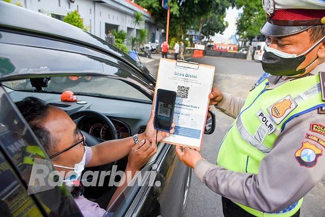 ILUSTRASI: Paska tenggelamnya KMP Tunu Pratama Jaya, ASDP Ketapang mulai memperketat data manifes penumpang.