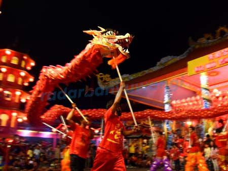 atraksi-barongsai-sambut-tahun-macan-air