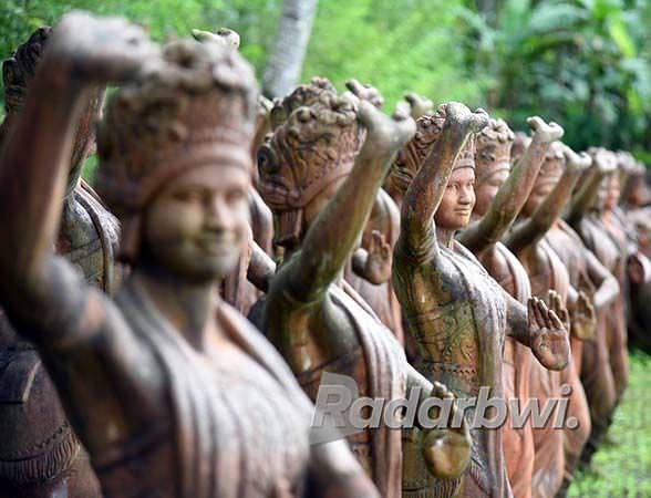gandrung-terakota-patung-tanah-liat-yang-jadi-karya-seni