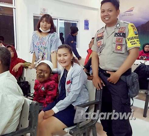 kisah-kesabaran-indri-syafira-merawat-penyandang-neurofibromatosis
