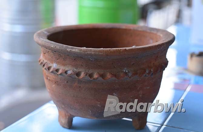 pot-bunga-ramah-lingkungan-dan-bisa-menyerap-air