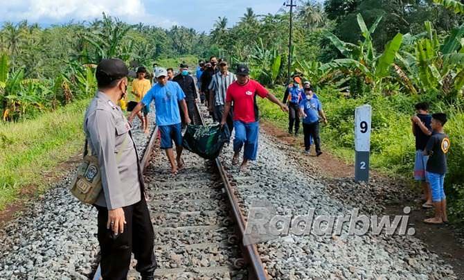 tinggalkan-rumah-tengah-malam-ibu-muda-tertemper-kereta-api