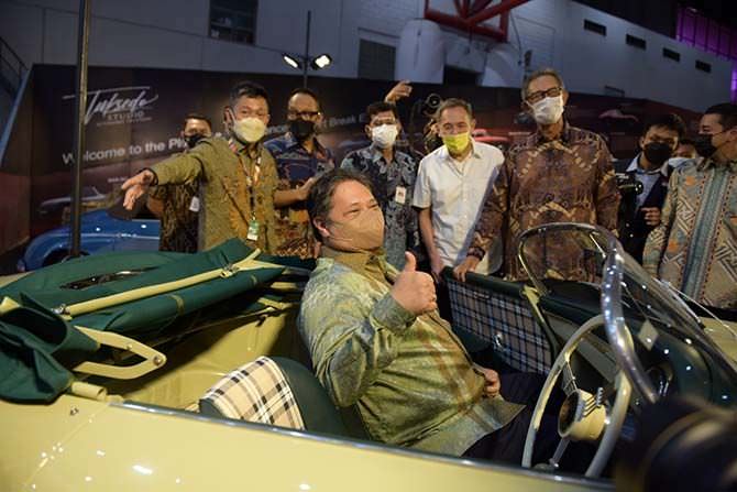 airlangga-buka-iims-hybrid-2022-optimis-sektor-otomotif-kembali-pulih