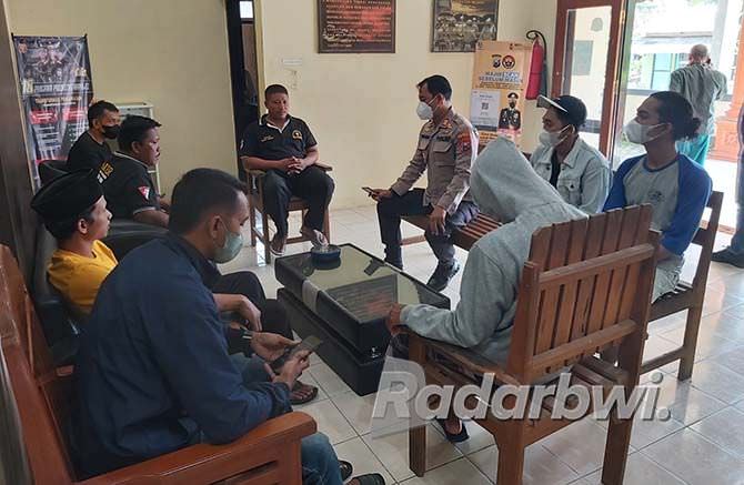 bertemu-di-mapolsek-pesanggaran-psht-dan-pn-sepakat-damai