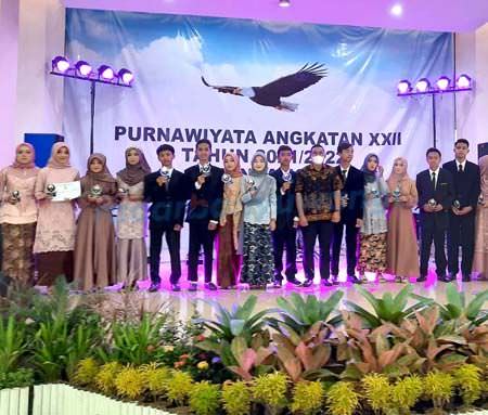 lepas-316-siswa-13-siswa-lulus-dalam-2-tahun