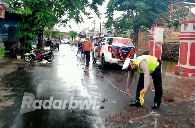 motor-terpeleset-di-jalan-raya-pasutri-meninggal