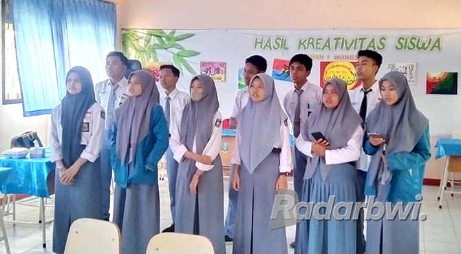 sman-1-wongsorejo-siapkan-pelatih-unggulan