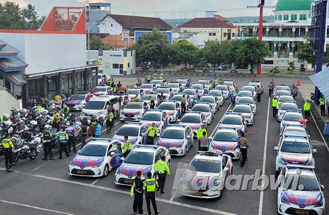 tiga-polisi-banyuwangi-masuk-tim-patwal-motogp-mandalika