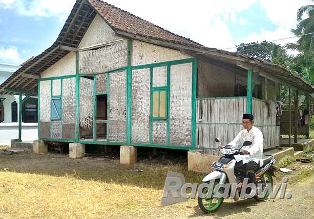 babat-hutan-kiai-bashar-dirikan-pesantren-jalen
