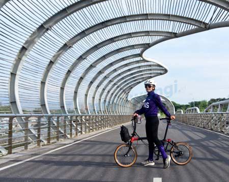 dianggap-helix-bridge-nya-banyuwangi